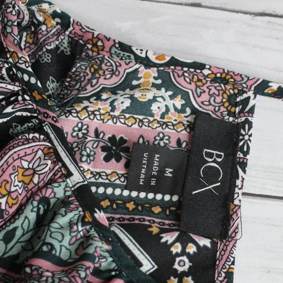 BCX Women's Boho Top Size M Green Pink Floral 3/4 Sleeves - Picture 2 of 7